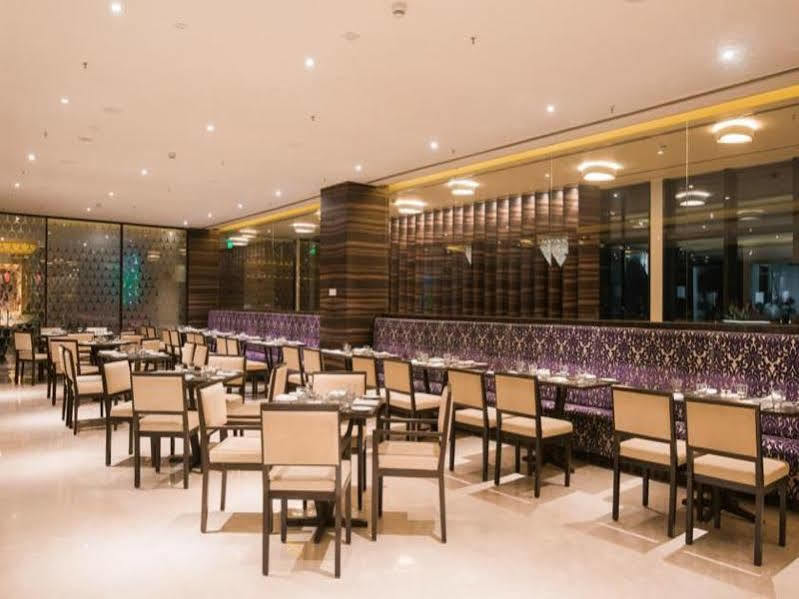 Howard Johnson By Wyndham, Hebbal, Bengaluru Eksteriør billede